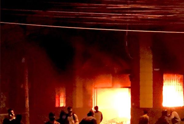 Jueza envía a prisión a jóvenes imputados por quema de Colorado Róga