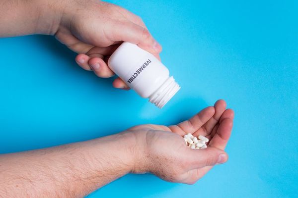 Automedicación con Ivermectina “es una locura”, dice decano de Medicina UNA - Periodísticamente - ABC Color