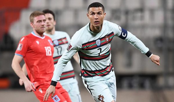 Portugal cumple en Luxemburgo y Cristiano se acerca a Ale Daei