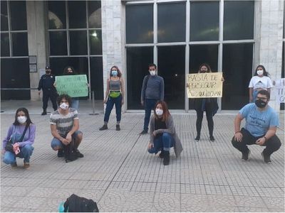 Estudiantes exigen libertad de jóvenes encarcelados tras quema de la ANR