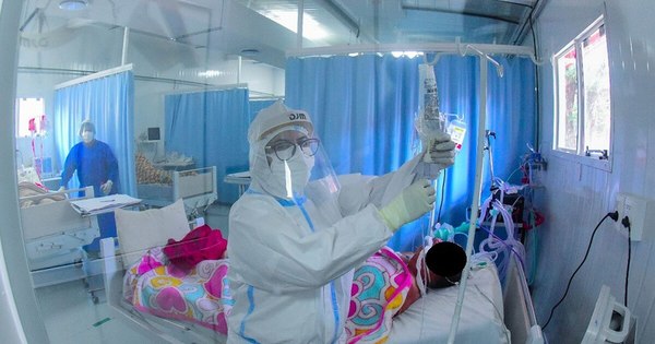 La Nación / Con la nueva variante de Manaos, el colapso sanitario es inminente, según el doctor Robert Núñez