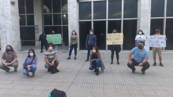 Estudiantes exigen libertad de jóvenes encarcelados tras quema de la ANR