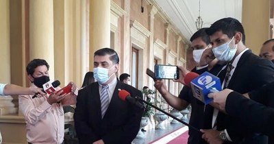 La Nación / “Tenemos midazolam y atracurio, pero no en grandes cantidades”