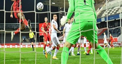 La Nación / Goleadas de Holanda y Bélgica