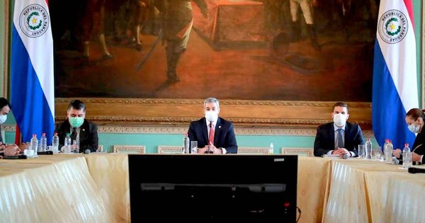 La Nación / Confundiendo discurso con informe de gestión, Abdo habló tras casi un mes