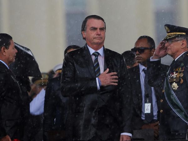 Bolsonaro cambia cúpula militar tras amplia reforma ministerial