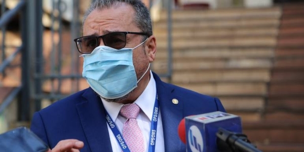 Diario HOY | Retiran la confianza a representante de OMS por mentir sobre vacunas