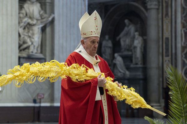 El Papa pide recordar en Semana Santa a víctimas de guerras y de abortos - Mundo - ABC Color