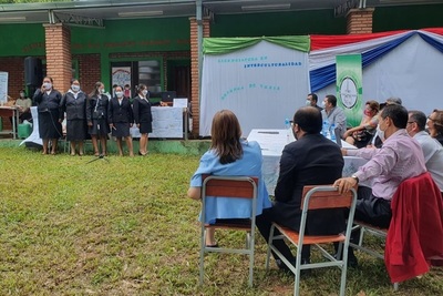 Nativos concluyen carrera universitaria en Amambay