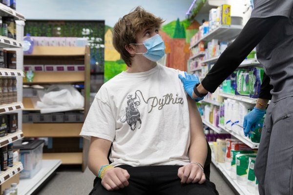 Pfizer anunció que su vacuna mostró una eficacia del 100% en adolescentes de 12 a 15 años | Ñanduti