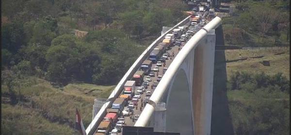Hasta la fecha más de 200 paraguayos viajaron al Brasil