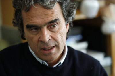 La Fiscalía de Colombia imputará al exgobernador y presidenciable Sergio Fajardo - MarketData