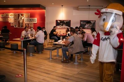 KFC habilitó nuevo local en Asunción - Empresariales - ABC Color