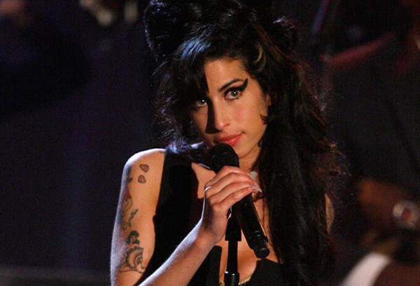 Lanzarán documental de Amy Winehouse a 10 años de su muerte - RQP Paraguay