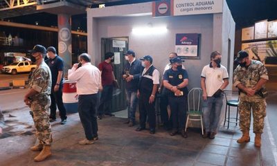 Aduaneros y militares presos por pedir coimas por contrabando