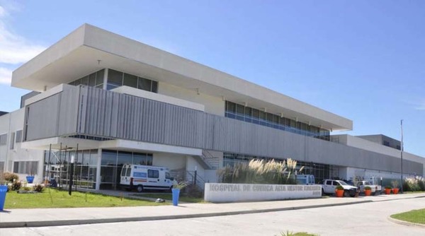 En Argentina cesan del cargo a médico que hizo pasar a sus familiares como personal de salud para que sean vacunados - Megacadena — Últimas Noticias de Paraguay