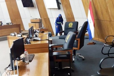 Desinfectan Cámara de Diputados ante recrudecimiento de la pandemia