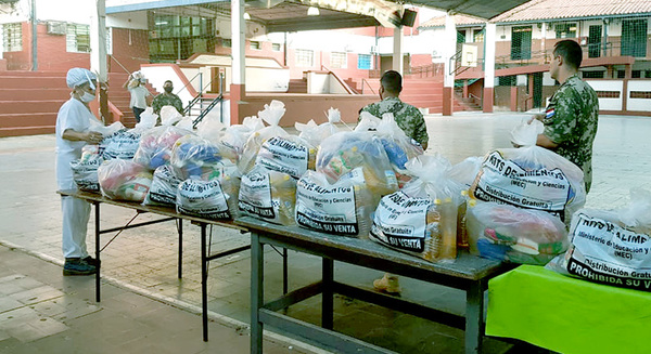 El MEC entrega Kits alimentario #paraguay