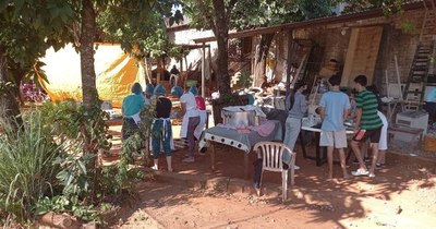 La Nación / En hogar infantil de Ciudad del Este hicieron chipa “a lo yma” usando hojas de banana