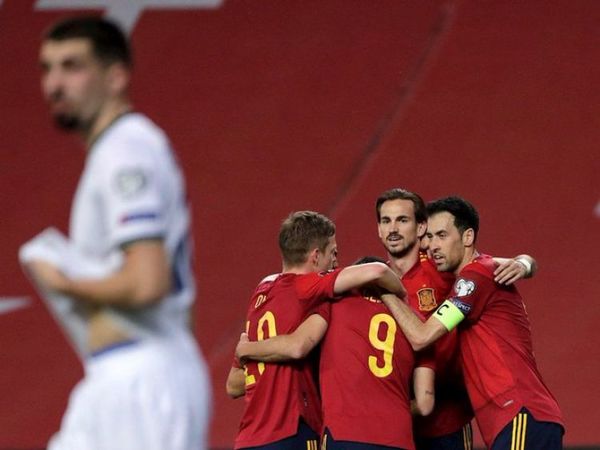 España disipa dudas y endereza rumbo hacia el Mundial