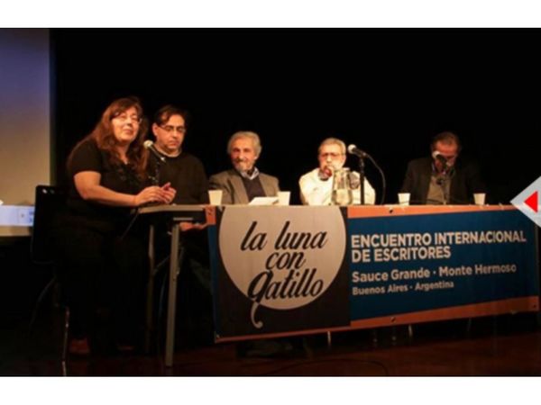 Homenaje a Robin Wood en encuentro virtual de escritores