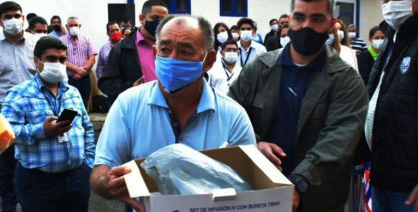 Don Joel Oviedo, el taxista que pidió remedios para su hermano, está internado con Covid