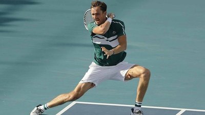 Los favoritos Medvedev y Osaka se despiden en los cuartos de Miami