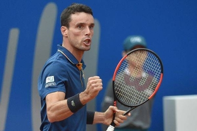 Diario HOY | Bautista derriba a Medvedev