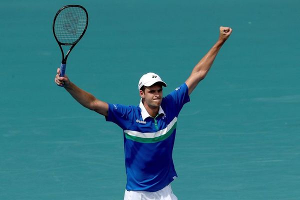 Hurkacz remonta y elimina a Tsitsipas - Tenis - ABC Color