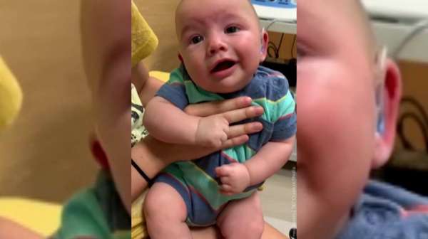 Bebé escucha por primera vez a sus padres y esta fue su emotiva reacción | Noticias Paraguay