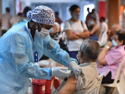 El lento camino de la vacunación en Latinoamérica tras 100 días