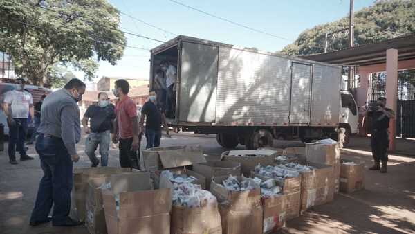 Más de 1400 chipas entregadas a penitenciarias y 550 kits de ingredientes fueron donados por el Shopping Paris