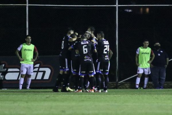 12 de Octubre fue una ráfaga y superó a River Plate en duelo clave