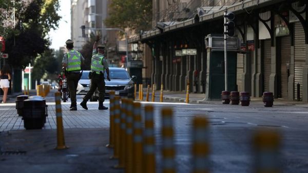 El Gobierno de Chile anuncia el cierre de sus fronteras durante el mes de abril