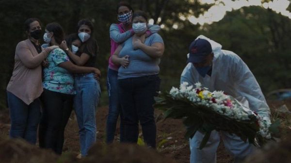 Brasil cierra el mes más mortal de la pandemia