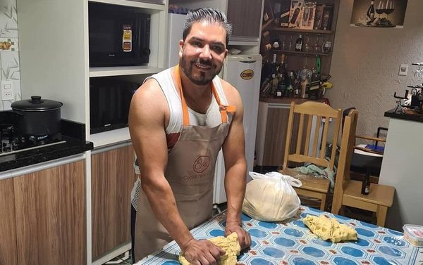 Video. Carlos Portillo preparó chipa so’o en Semana Santa