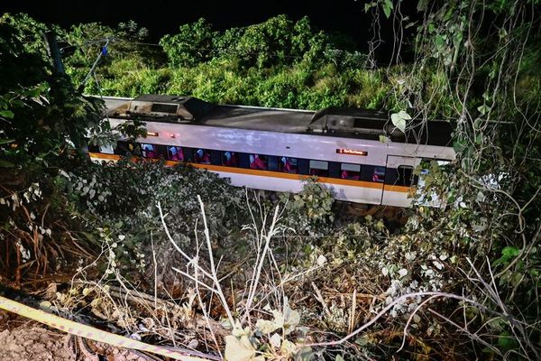 Al menos 50 personas mueren en accidente de tren en Taiwán - Mundo - ABC Color