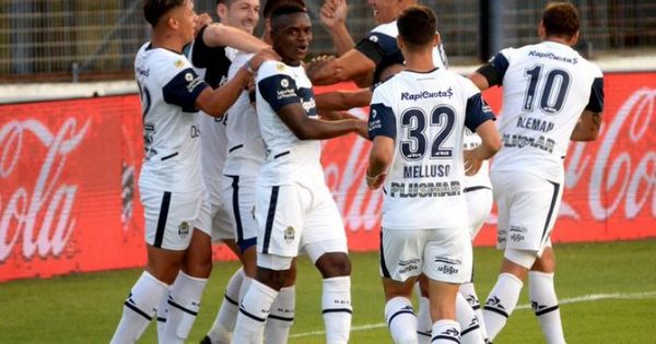 El coronavirus no le da tregua al fútbol argentino, que se acerca al centenar de casos
