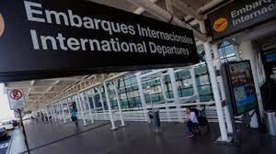 Cierre de fronteras en Chile y desde este lunes 5 restringiran los vuelos
