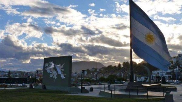 Argentina renueva reclamo por Malvinas, 39 años después de la guerra