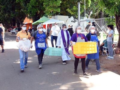 Solidaridad ante Covid atenúa el viacrucis en los hospitales