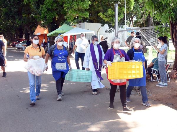 Solidaridad ante Covid atenúa el  viacrucis en los  hospitales