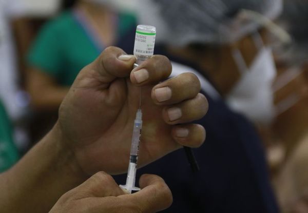 Tres funcionarias detenidas por el robo de 500 vacunas anticovid en Bolivia - Mundo - ABC Color