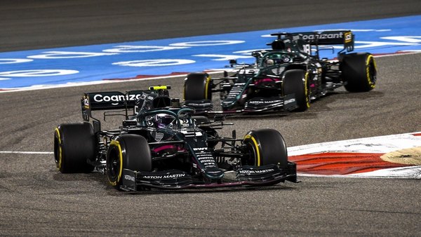 Desde Aston Martin apuntan a la FIA tras el fracaso en Bahréin