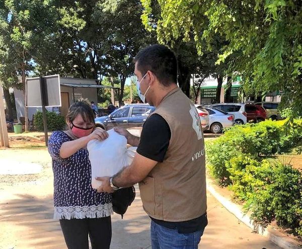 Programa Paraguay Solidario hace entrega de más de 2.300 platos de comidas en hospitales