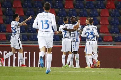 Inter ganó con gol de Lukaku y acaricia la Serie A - Fútbol - ABC Color