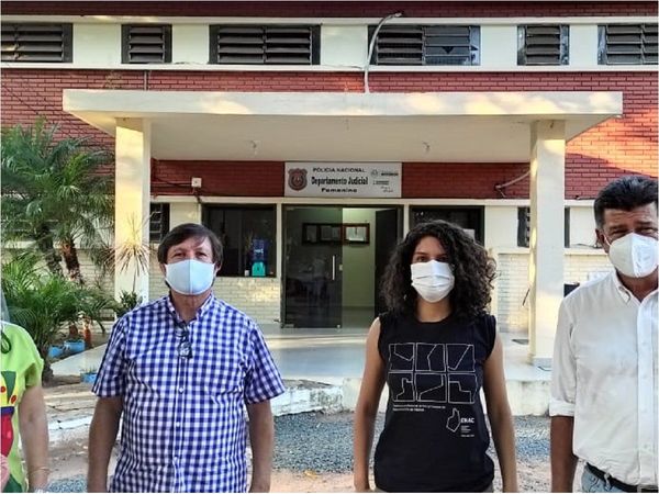 Presidentes de partidos de oposición visitaron a jóvenes detenidos tras