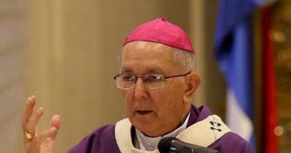 La Nación / Edmundo Valenzuela cumple 50 años de ordenación