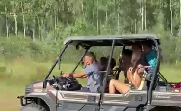 Pipino se convirtió en el “loco” del volante (video)