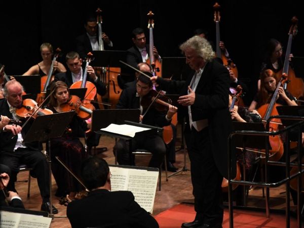 Regreso de la OSCA al Teatro Municipal